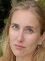 Person who looks like Gillian Anderson