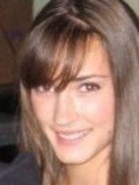 Person who looks like Elizabeth Hendrickson