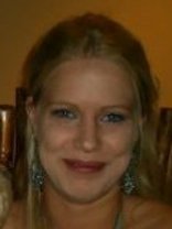 Person who looks like Nicholle Tom