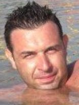 Person who looks like Balthazar Getty