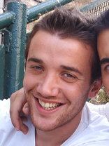 Person who looks like Topher Grace