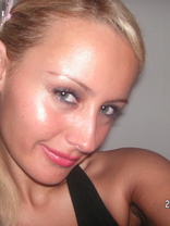 Person who looks like Paris Hilton