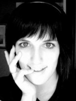 Person who looks like Zooey Deschanel