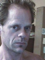 Person who looks like Willem Dafoe