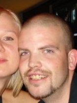 Person who looks like Billy Zane