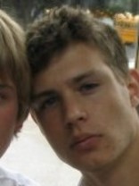 Person who looks like Ryan Phillippe