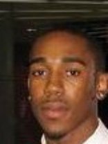 Person who looks like Marlon Wayans