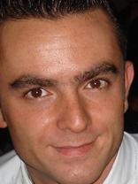 Person who looks like Balthazar Getty