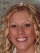 Person who looks like Courtney Peldon