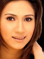 Person who looks like Jennifer Lopez