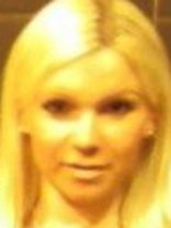 Person who looks like Mena Suvari