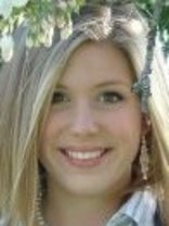 Person who looks like Sarah Chalke