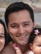 Person who looks like Matthew Perry