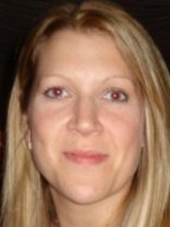 Person who looks like Tori Spelling