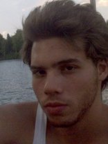 Person who looks like Johnny Pacar