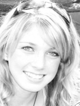 Person who looks like Dayna Devon