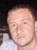 Person who looks like Benjamin McKenzie