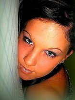 Person who looks like Drea de Matteo