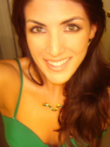 Person who looks like Padma Lakshmi