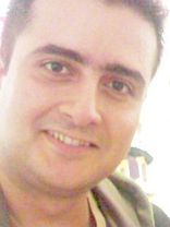 Person who looks like Brad Garrett