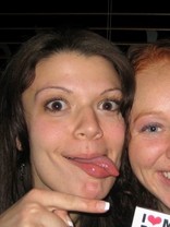 Person who looks like Tori Spelling