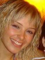 Person who looks like Piper Perabo