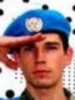 Person who looks like Josh Hartnett