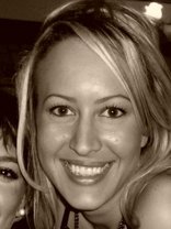 Person who looks like Sarah Paulson