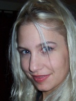 Person who looks like Sarah Carter