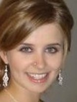 Person who looks like Sarah Michelle Gellar