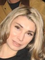 Person who looks like Daisy Fuentes