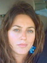 Person who looks like Elizabeth Hurley