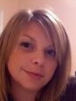 Person who looks like Laura Prepon