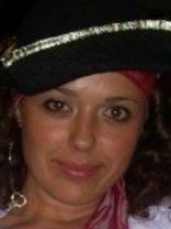 Person who looks like Leah Remini