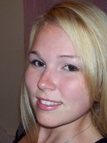 Person who looks like Julia Stiles