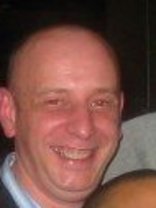 Person who looks like Howie Mandel