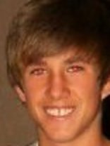 Person who looks like Haley Joel Osment