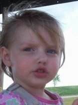 Person who looks like Dakota Fanning