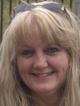 Person who looks like Goldie Hawn