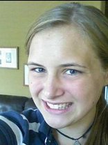 Person who looks like Teresa Palmer