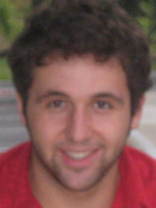 Person who looks like Jonathan Silverman