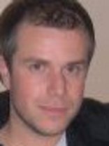 Person who looks like Mark-Paul Gosselaar