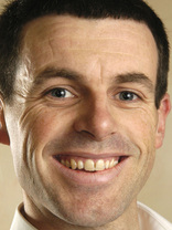 Person who looks like Jon Cryer