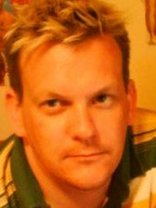 Person who looks like Kiefer Sutherland