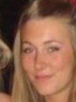 Person who looks like Sarah Carter