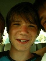 Person who looks like Drake Bell