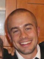 Person who looks like Freddie Prinze Jr.