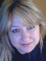 Person who looks like Goldie Hawn