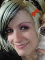 Person who looks like Lizzy Caplan