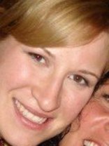 Person who looks like Nicholle Tom